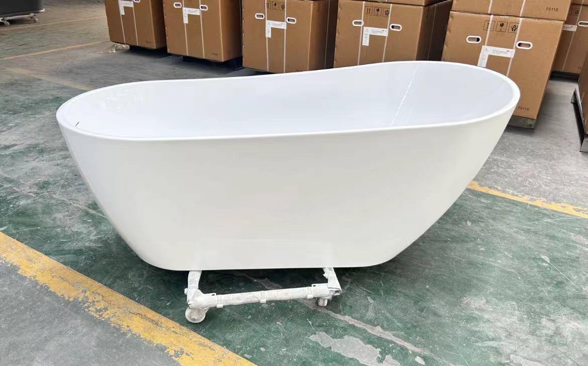 59" Freestanding Glossy White Acrylic Bathtub with Chrome Drain and Overflow