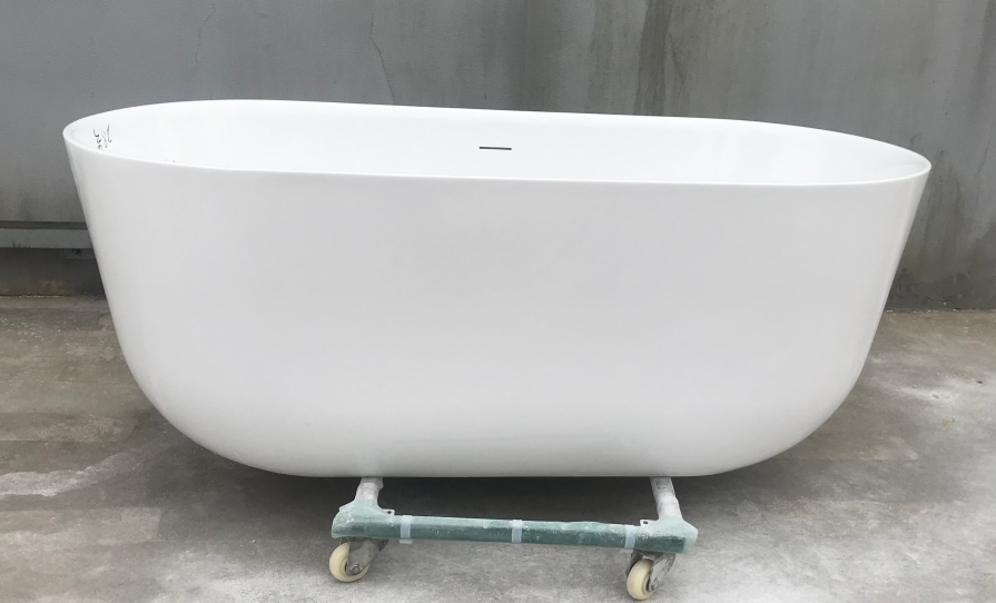 60" Freestanding Glossy White Acrylic Bathtub with Slotted Overflow