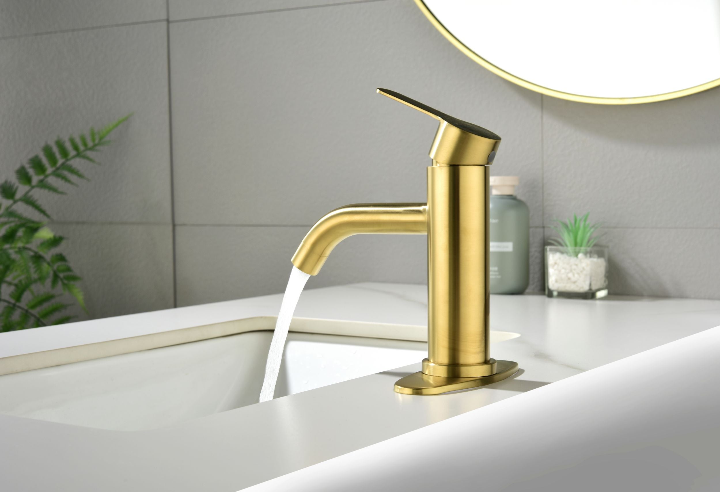 Single-Handle Single-Hole Bathroom Faucet