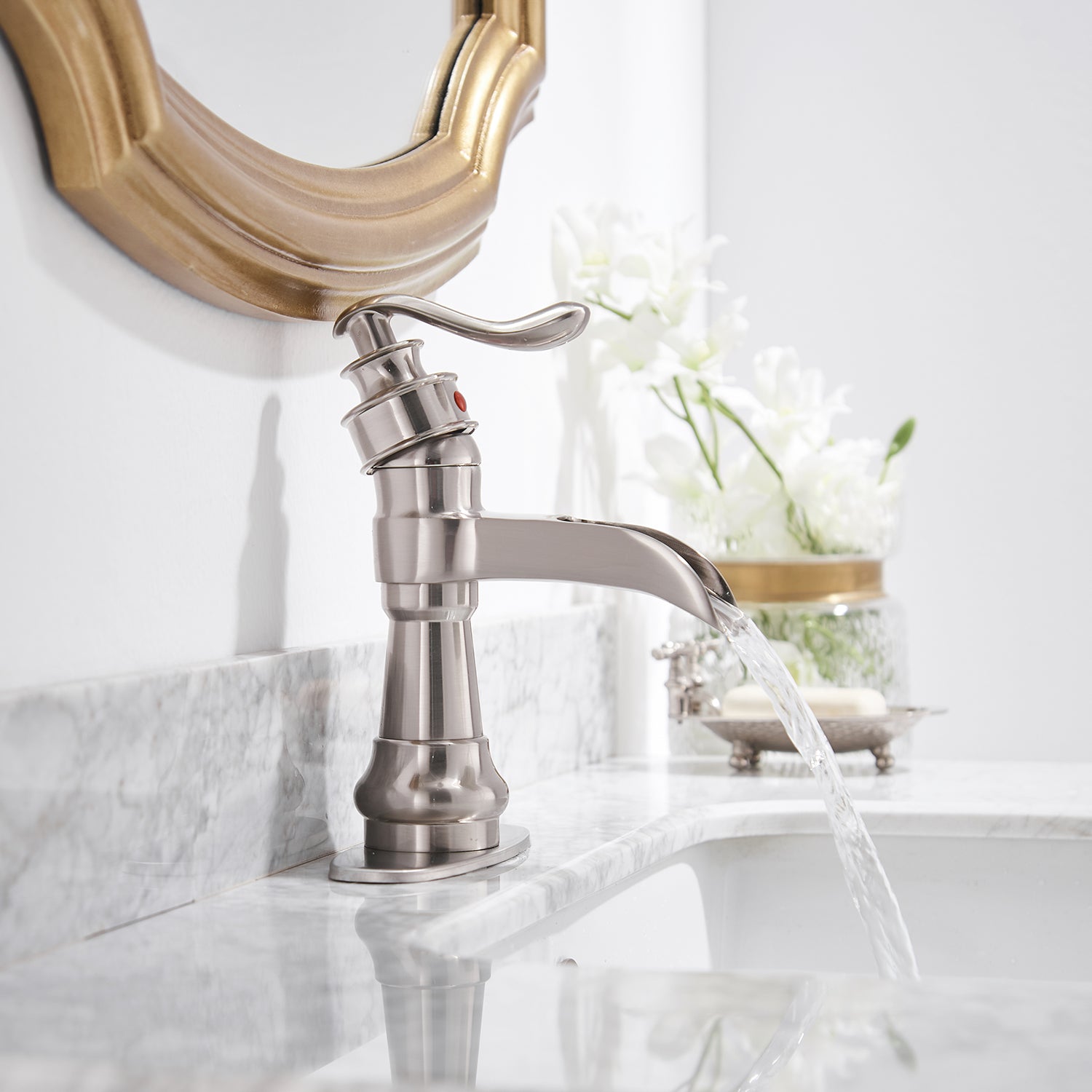 Slim Low Spout Single Handle Single Hole Bathroom Faucet